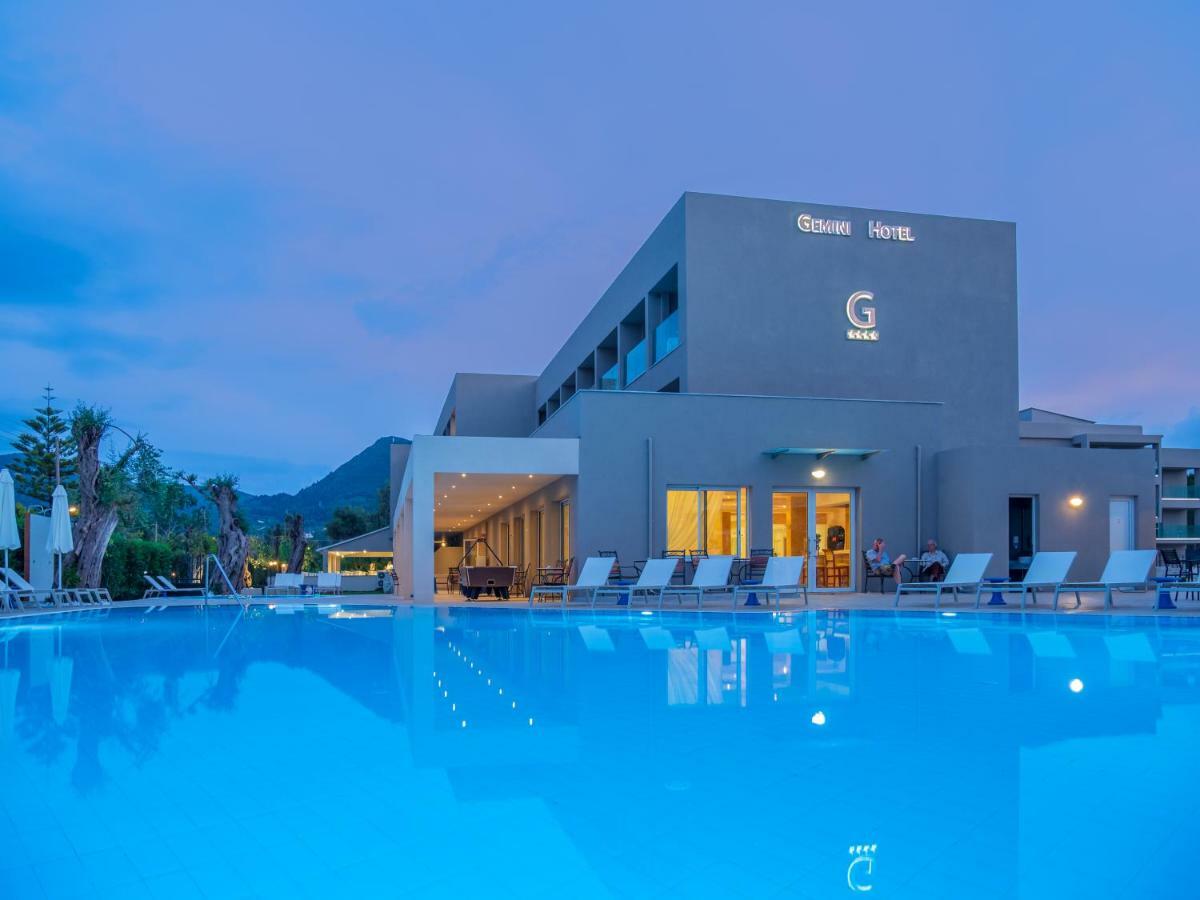 Cnic Gemini Hotel Mesongí Exterior foto