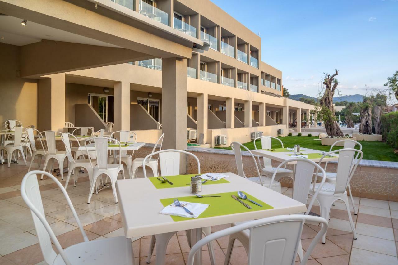 Cnic Gemini Hotel Mesongí Exterior foto